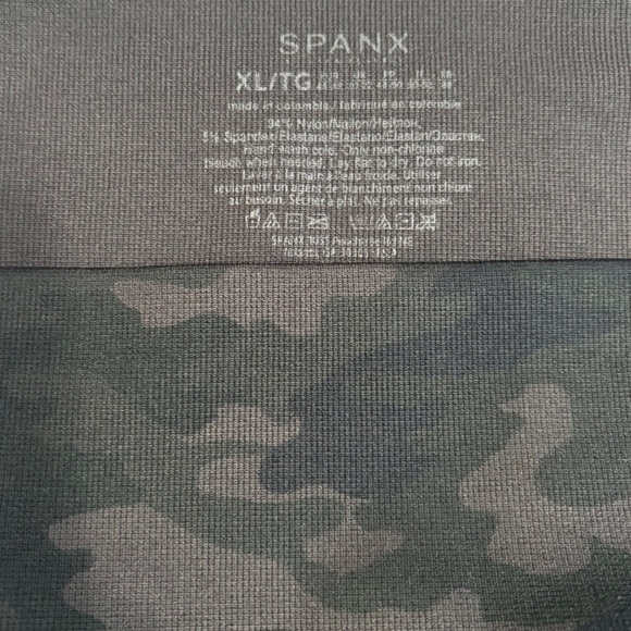 NWOT Spanx Camo Print Compression Look at Me Now Seamless Leggings Gray Sz XL - Picture 4 of 4